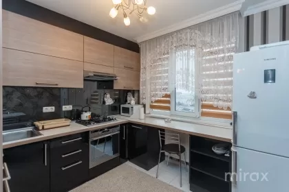 бул. Мирча чел Бэтрын, Чоканы, Кишинев изображение 225808