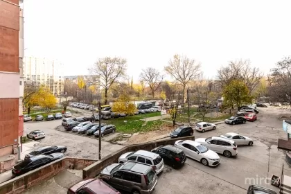 bd. Traian, Botanica, Chișinău image 239088