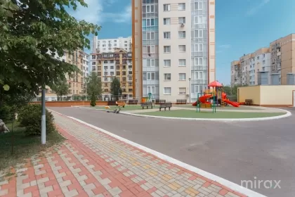 бул. Мирча чел Бэтрын, Чоканы, Кишинев изображение 229991