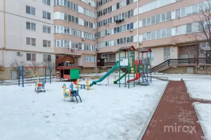 бул. Мирча чел Бэтрын, Чоканы, Кишинев изображение 134464